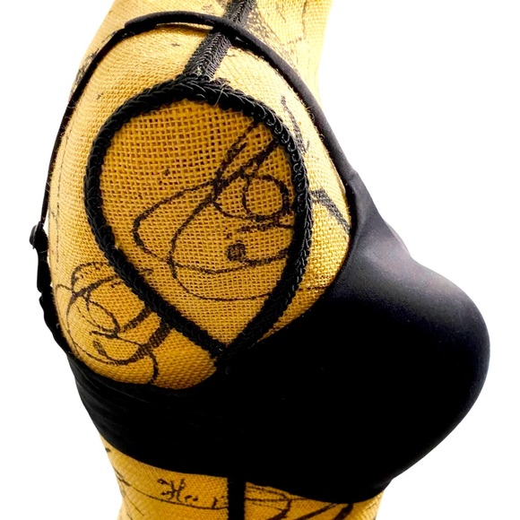 Victoria’s Secret Body By Victoria Ipex Black Wireless Bra, Size 38D - Picture 3 of 11